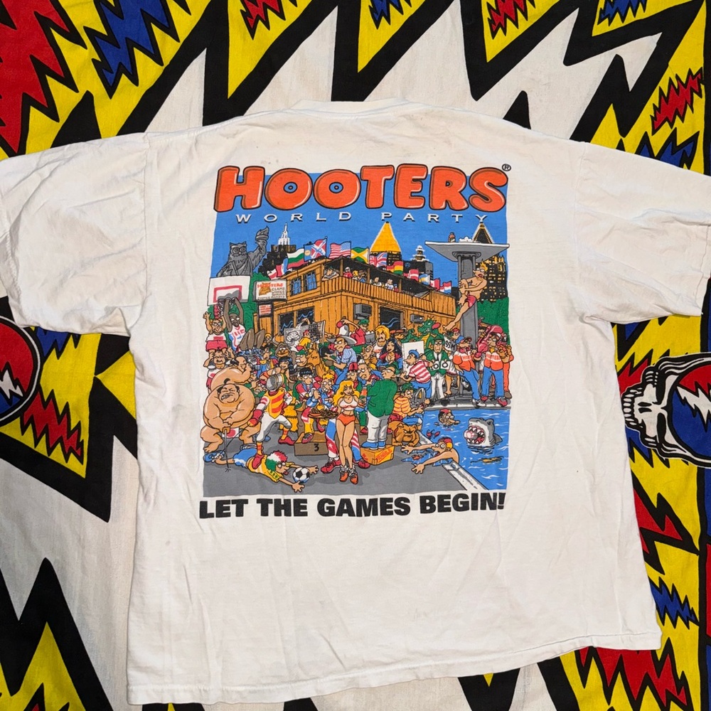 Vintage Hooters World Party White T-Shirt